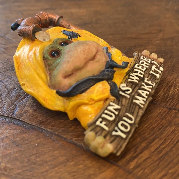 VINTAGE Boyd’s Bear & Friends TBC Marked “Fun Is Where You Make It!” Frog Brooch - Picture 3 of 6